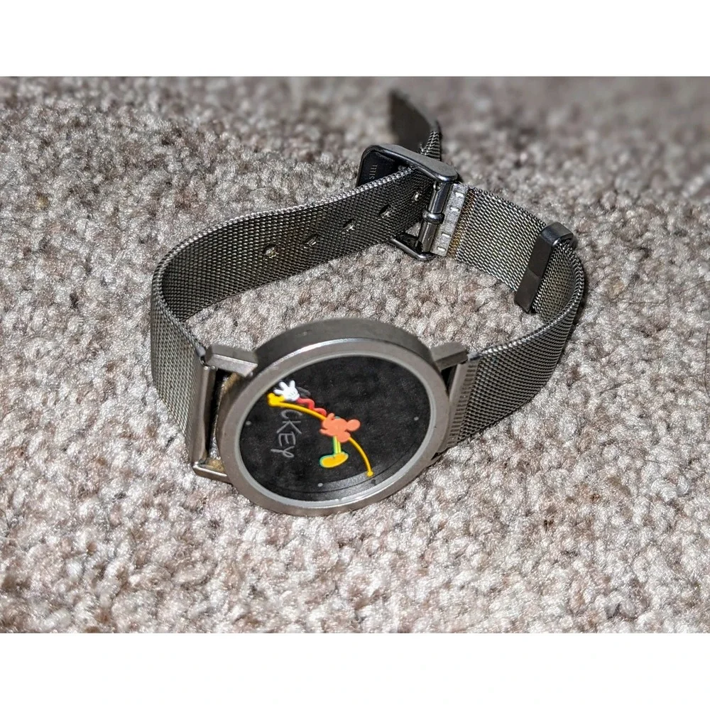 Disney Time Works‎ Mickey Mouse Watch Collectible Novelty Silver Mesh Band
